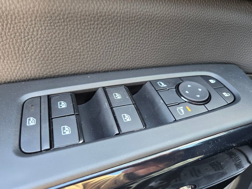 New 2026 Nissan Pathfinder SV image 12