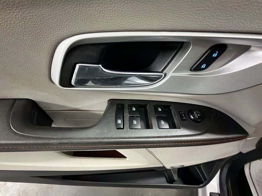 Used 2013 Chevrolet Equinox LT image 21