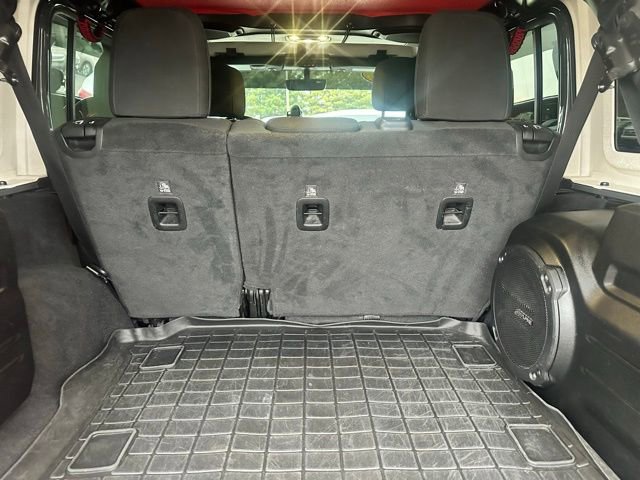 Used 2021 Jeep Wrangler Unlimited Rubicon image 13