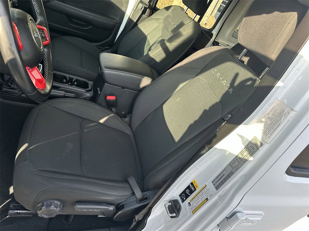 Used 2021 Jeep Wrangler Unlimited Sahara image 14