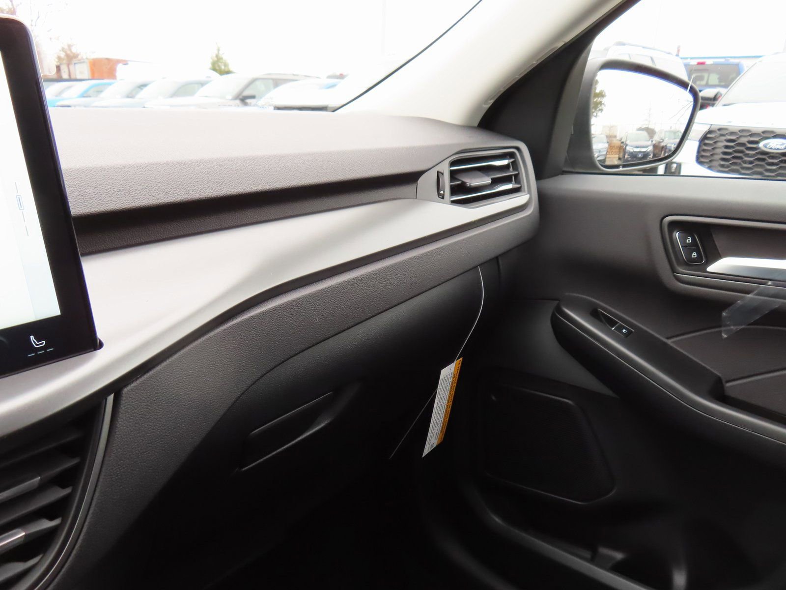 New 2026 Ford Escape SE image 11