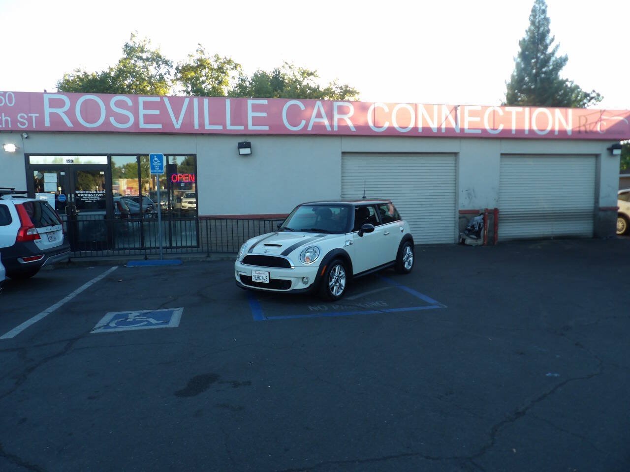 Used 2013 MINI Cooper S FWD image 1