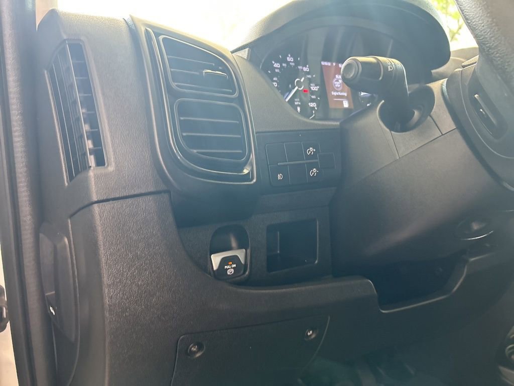 Used 2025 RAM ProMaster 2500 w/ Convenience Group FWD image 40