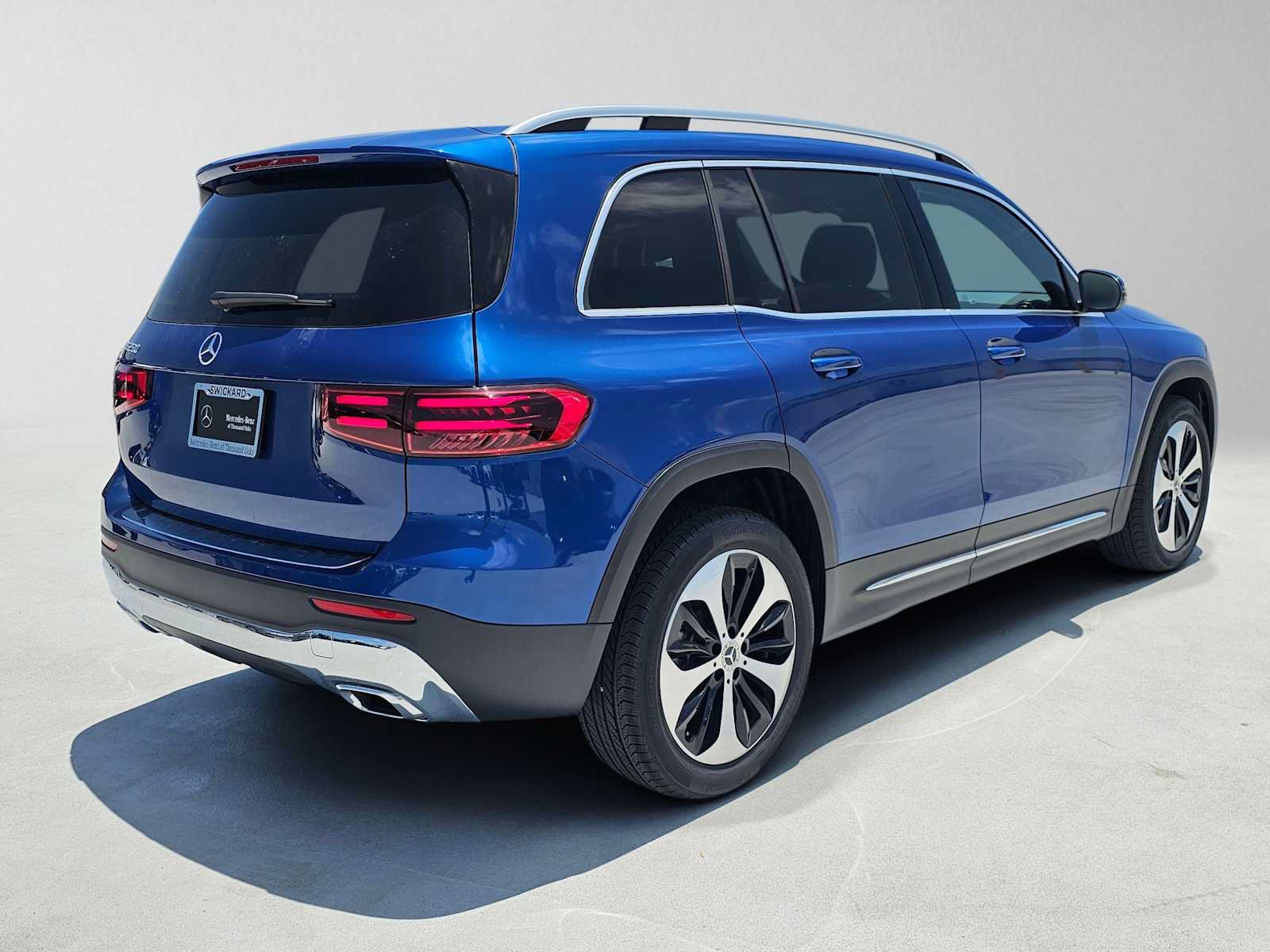 New 2026 Mercedes-Benz GLB 250 image 3