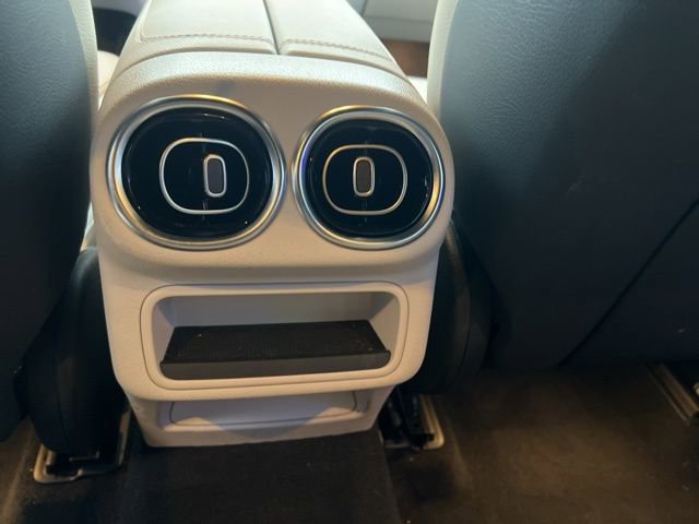 Used 2025 Mercedes-Benz GLC 300 GLC 300 image 10