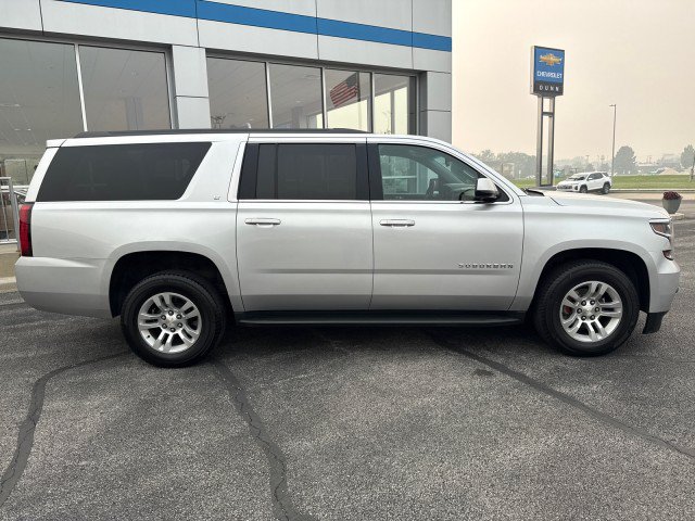 Used 2017 Chevrolet Suburban LT AWD/4WD image 2