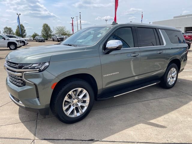 Certified 2024 Chevrolet Suburban Premier RWD image 2