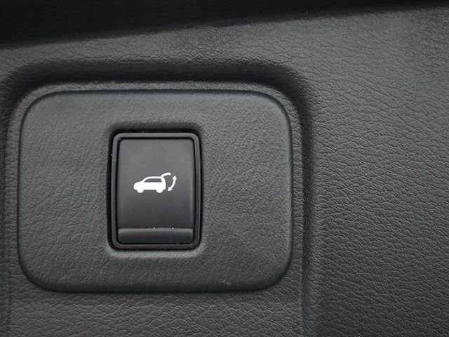 Used 2020 Nissan Murano Platinum w/ Cargo Package image 29