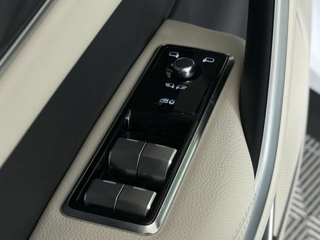 New 2026 Jaguar F-PACE R-Dynamic S AWD/4WD image 26