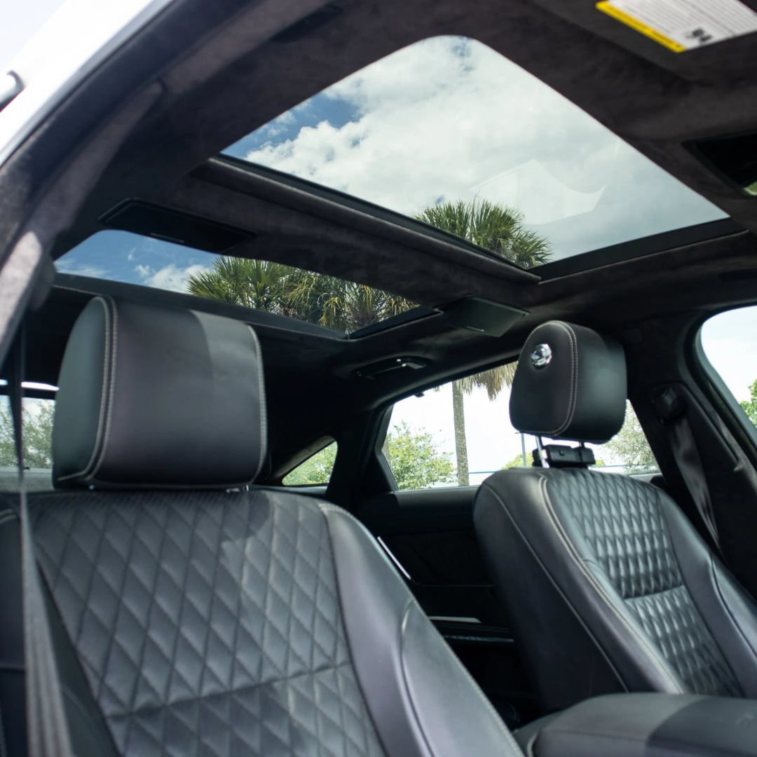 Used 2019 Jaguar XJ L Portfolio RWD image 19