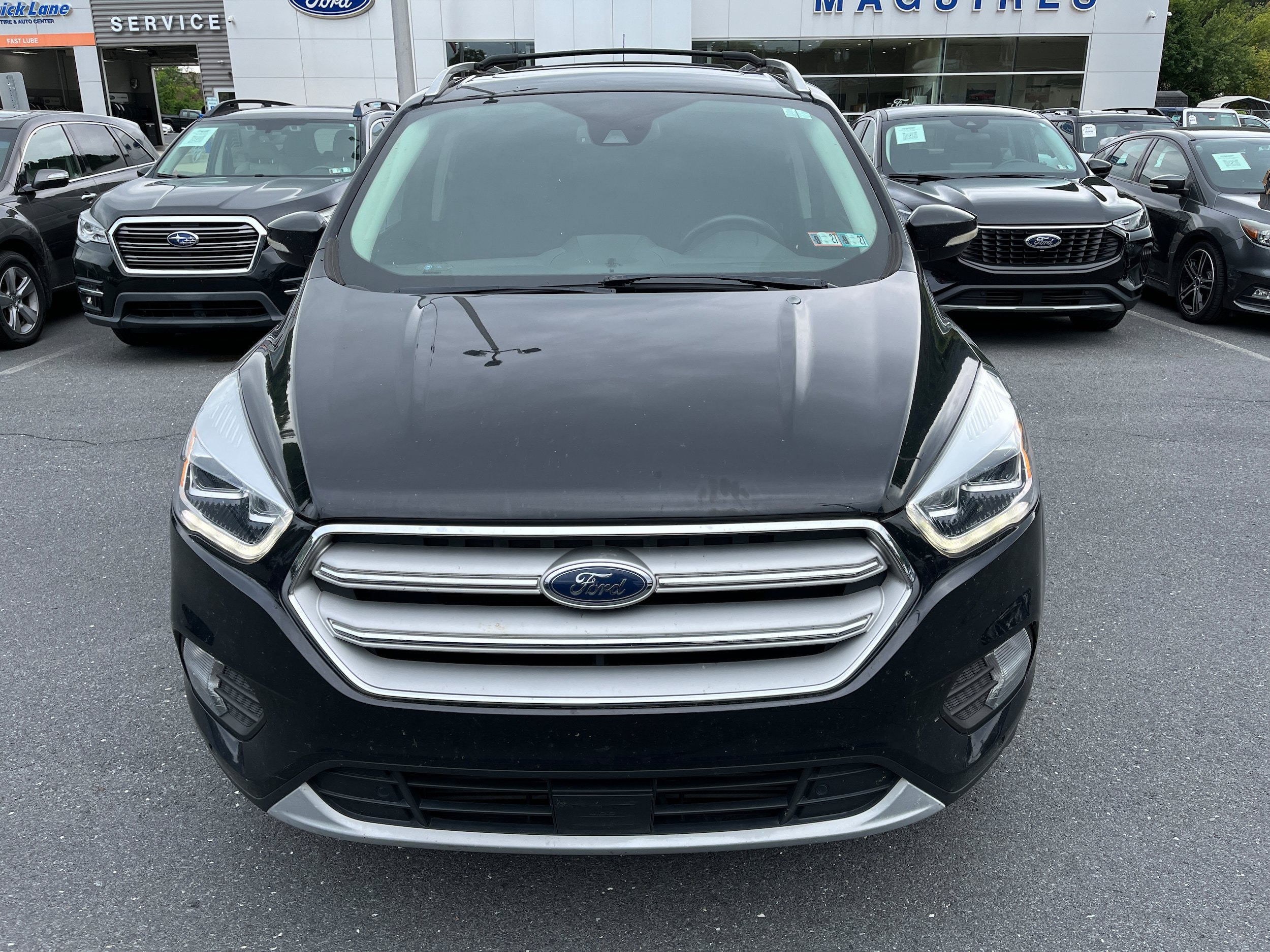 Certified 2019 Ford Escape Titanium AWD/4WD image 3