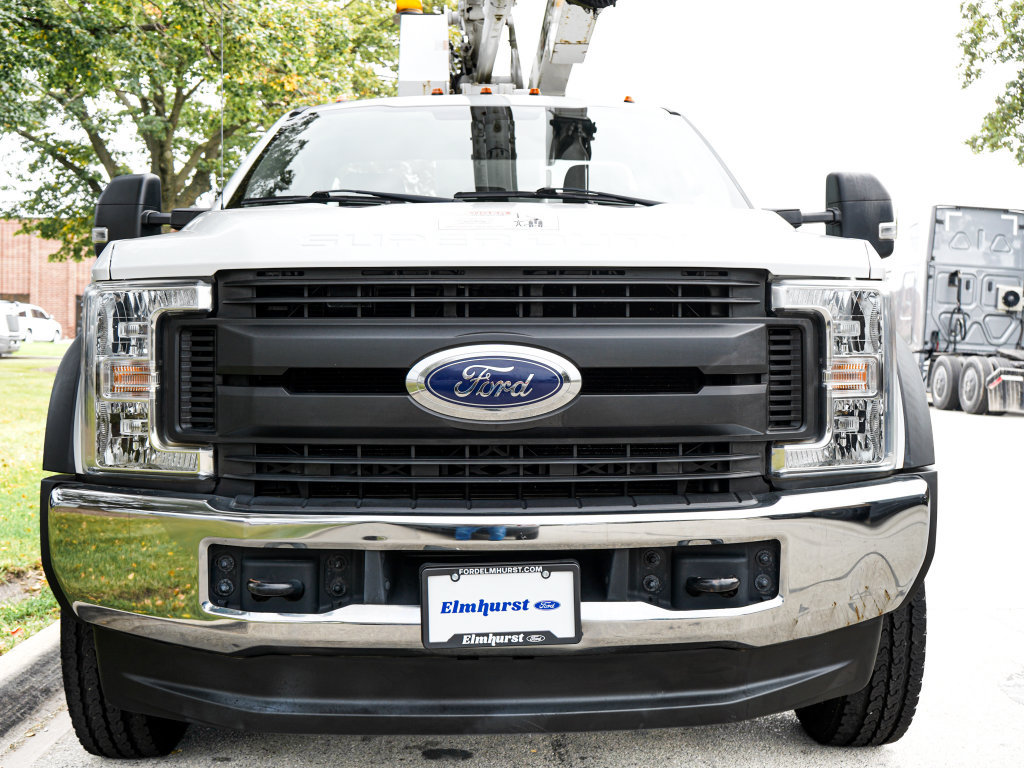 Used 2019 Ford F550 4x4 Regular Cab Super Duty image 2