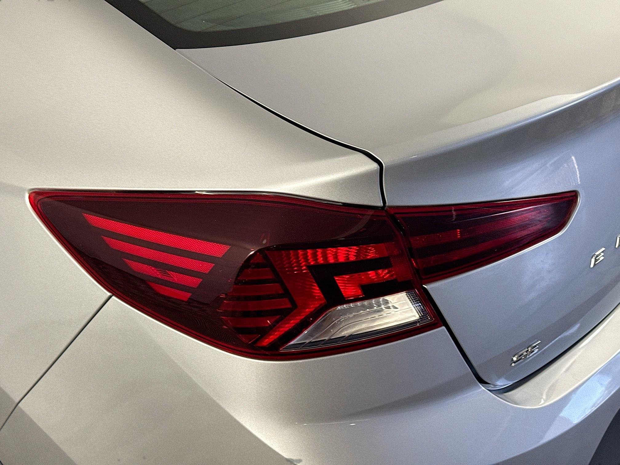 Used 2020 Hyundai Elantra SE image 35