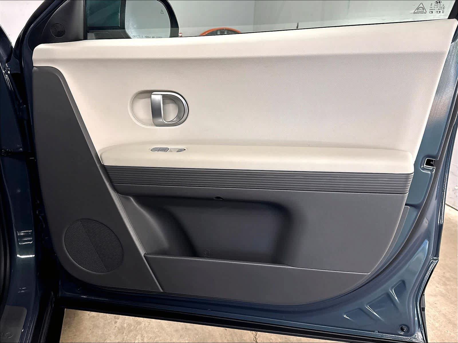 Used 2024 Hyundai Ioniq 5 SE RWD image 25