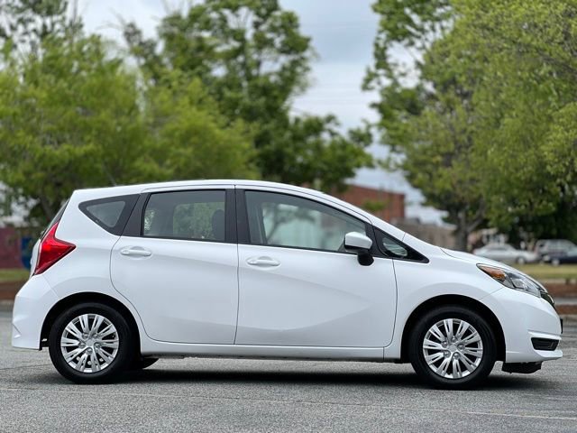 Used 2017 Nissan Versa Note SV FWD image 4