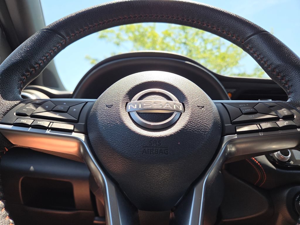 Used 2022 Nissan Kicks SR w/ Interior Electronics Package FWD image 22
