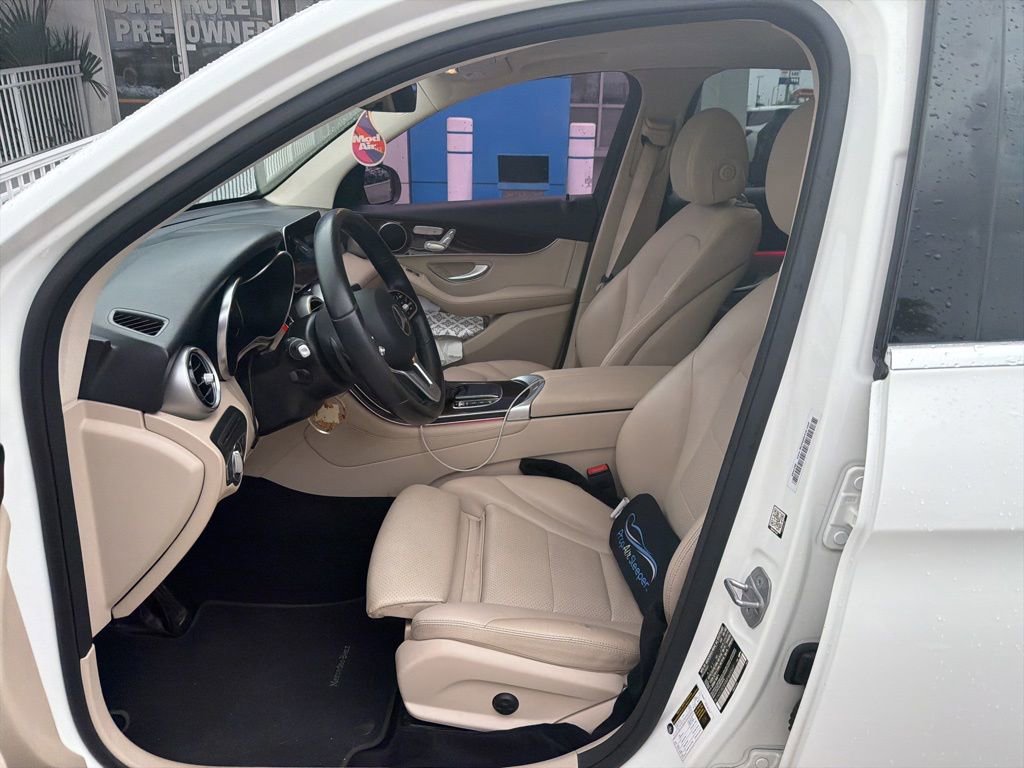 Used 2021 Mercedes-Benz GLC 300 GLC 300 image 19