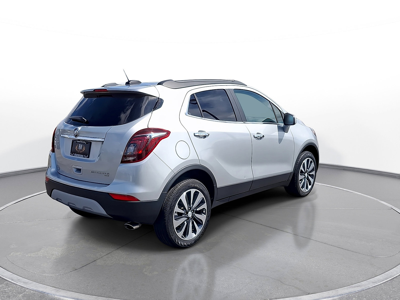 Used 2021 Buick Encore Preferred AWD/4WD image 8