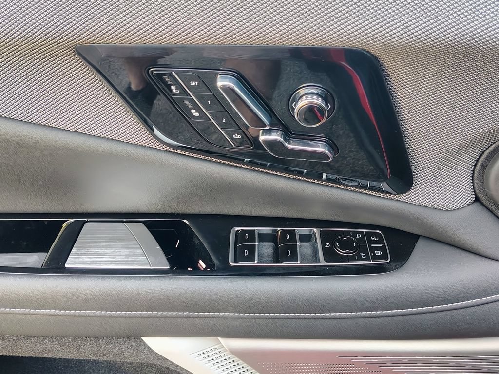 New 2027 Cadillac Optiq Sport AWD/4WD image 17