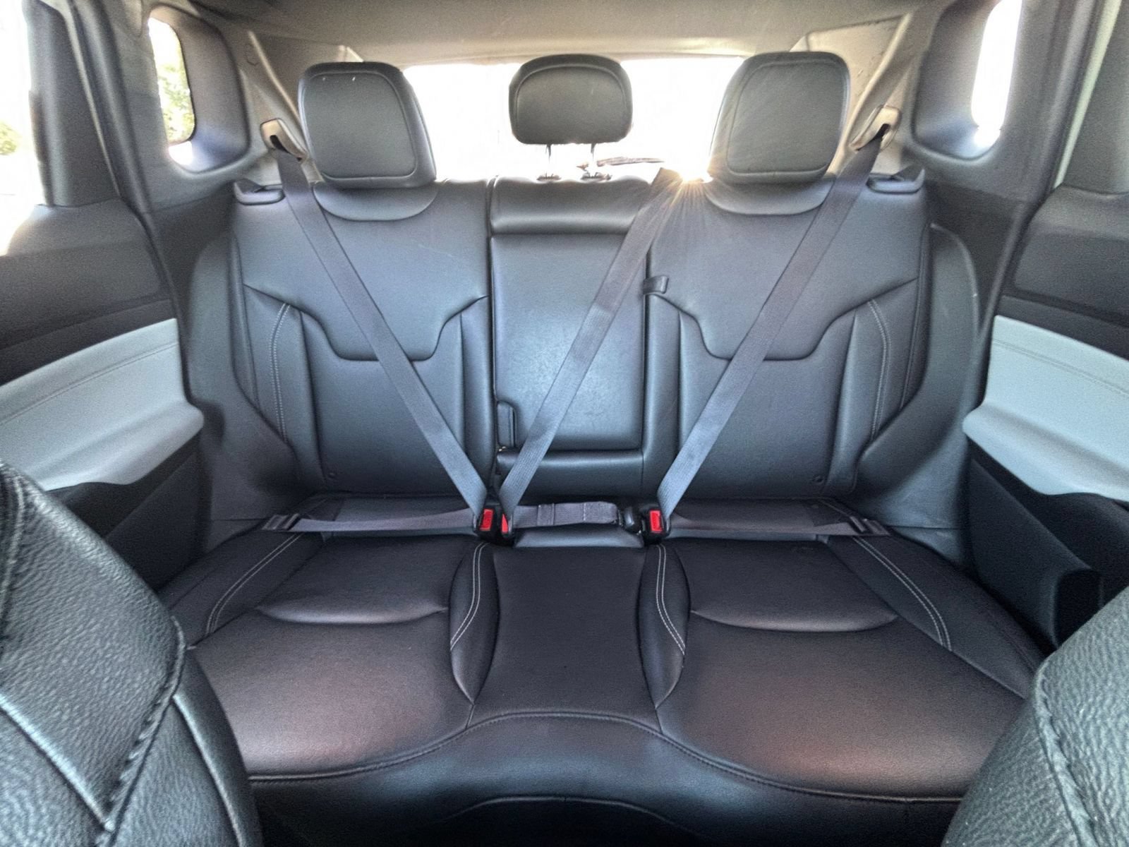 Used 2025 Jeep Compass Limited AWD/4WD image 38