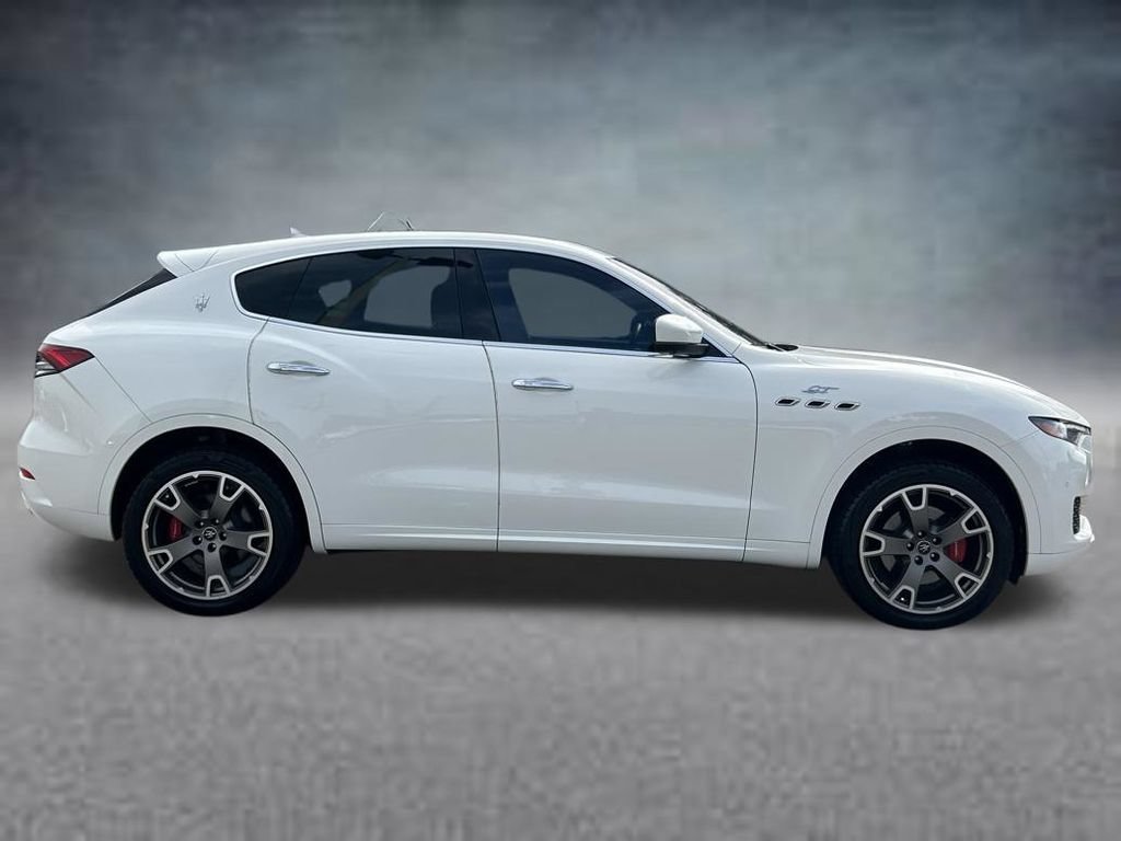 Used 2023 Maserati Levante GT AWD/4WD image 6