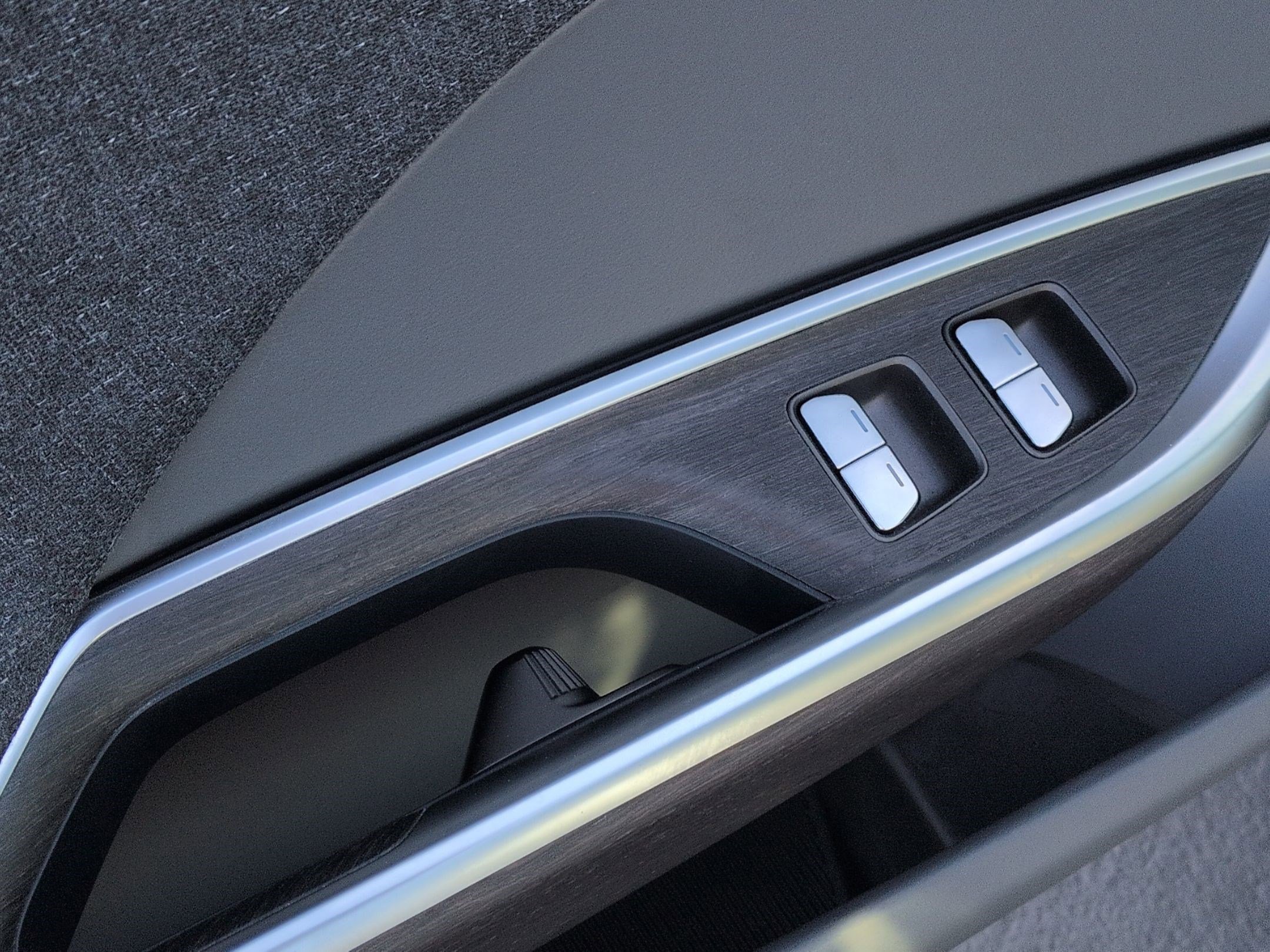 Used 2024 Lucid Air Pure RWD image 15