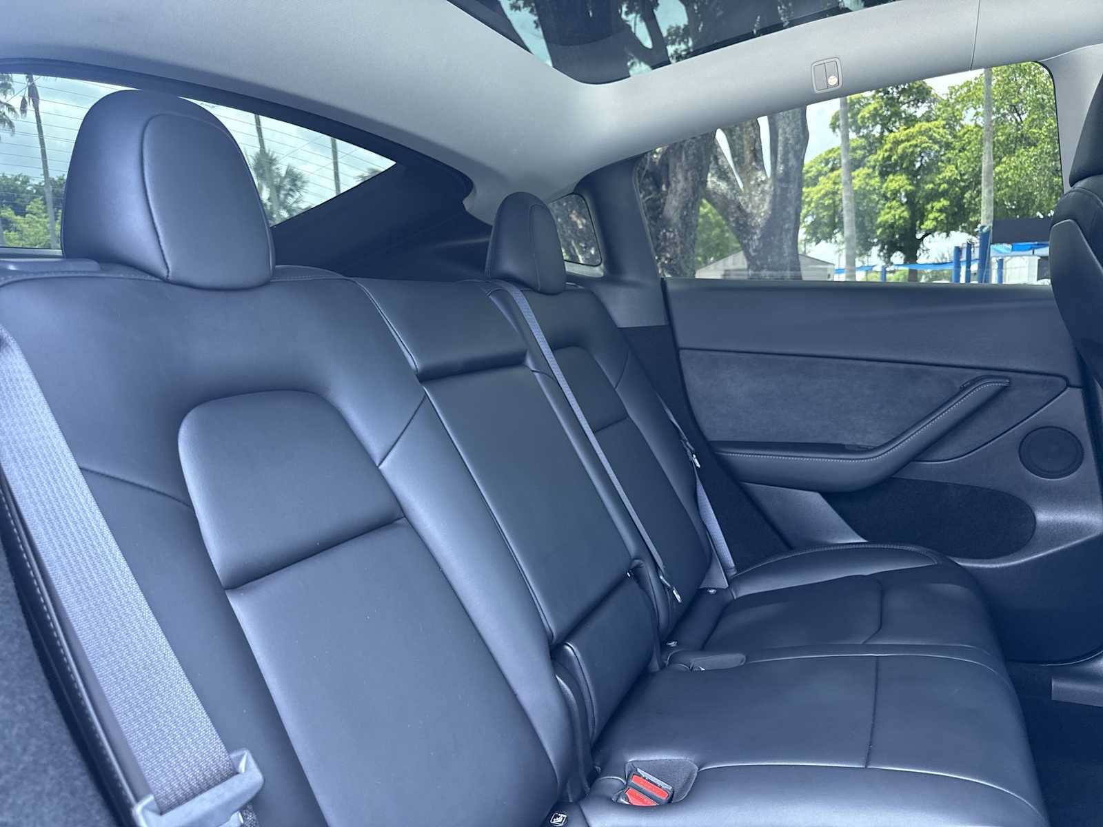 Used 2024 Tesla Model Y Performance AWD/4WD image 26