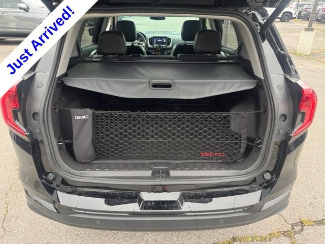 Used 2024 GMC Terrain SLT w/ Elevation Edition FWD image 5