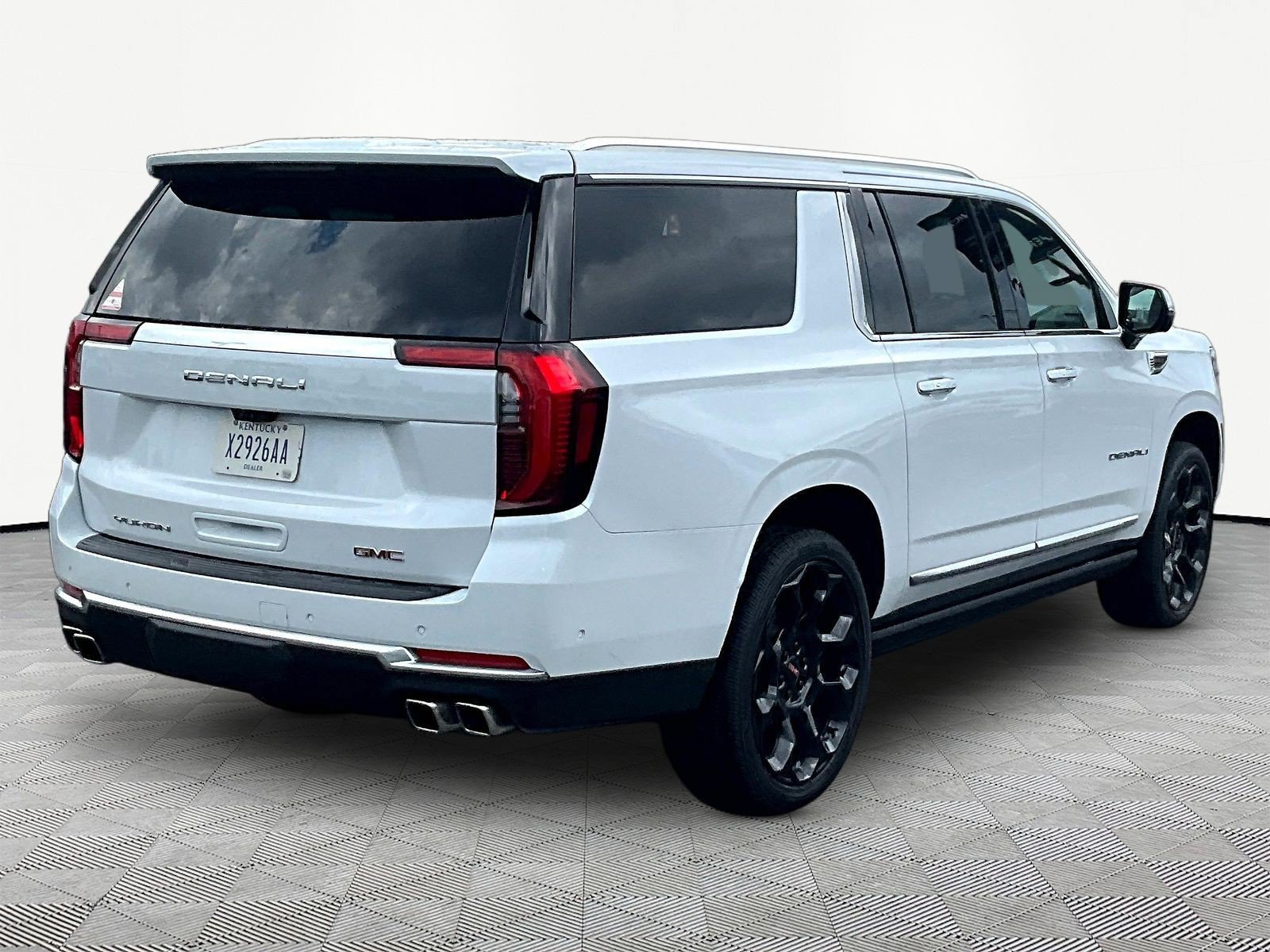 New 2026 GMC Yukon XL Denali w/ Denali Reserve Package AWD/4WD image 7