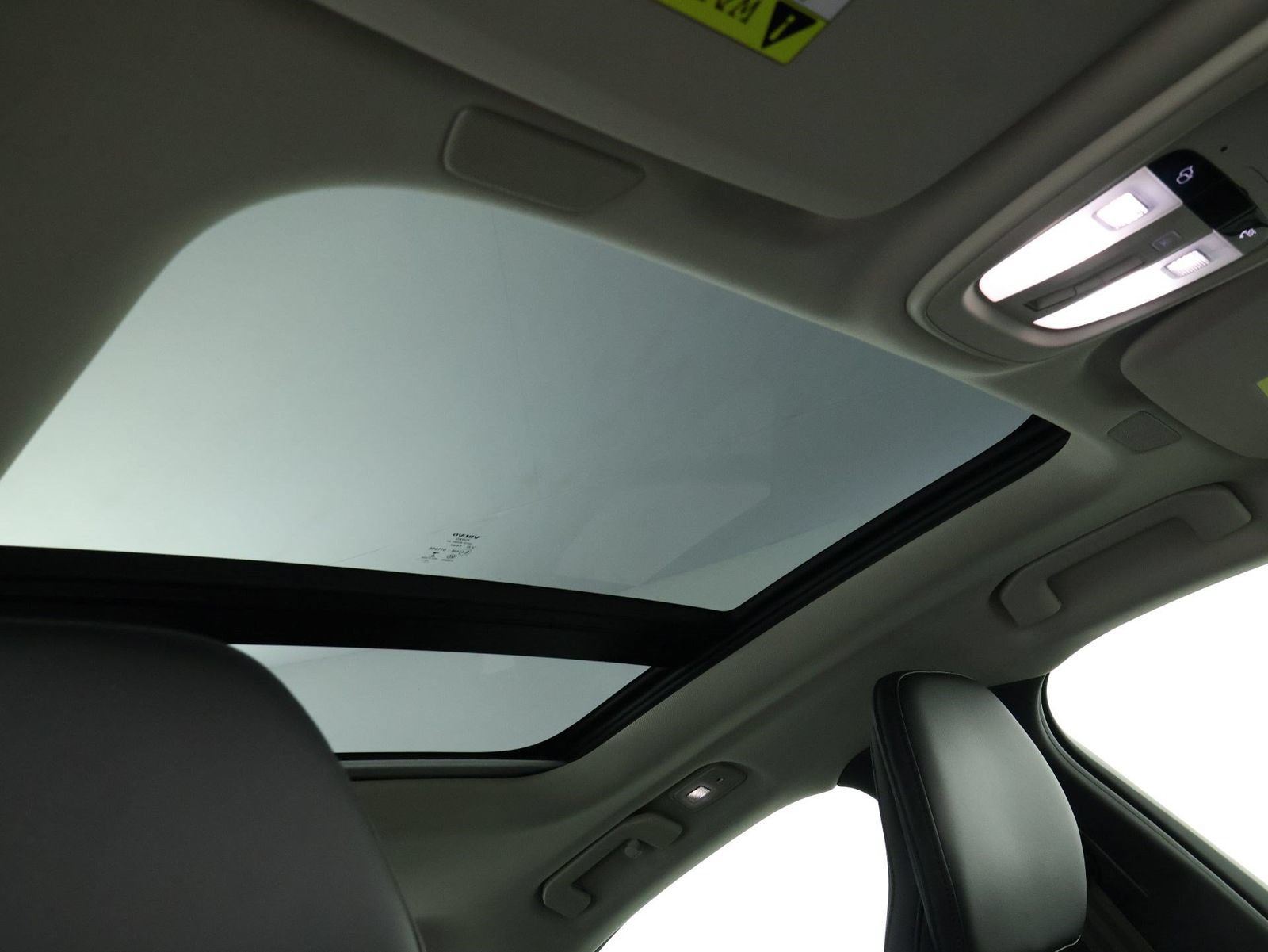 Certified 2023 Volvo S60 B5 Core w/ Climate Package FWD image 23