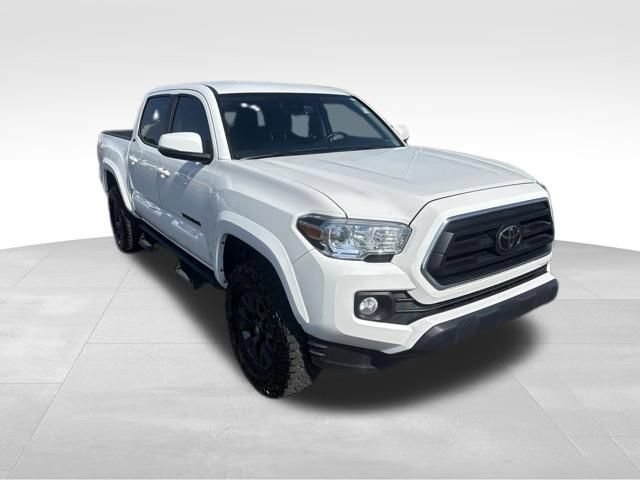 Used 2023 Toyota Tacoma SR5 w/ Technology Package AWD/4WD image 7