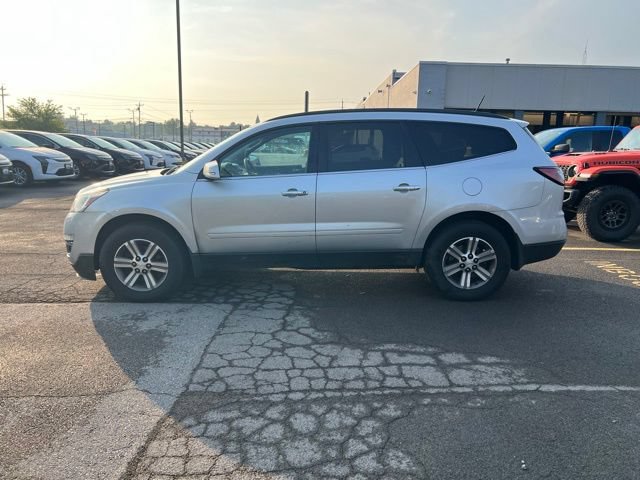 Used 2017 Chevrolet Traverse LT AWD/4WD image 3