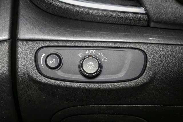 Used 2019 Buick Encore Preferred image 29