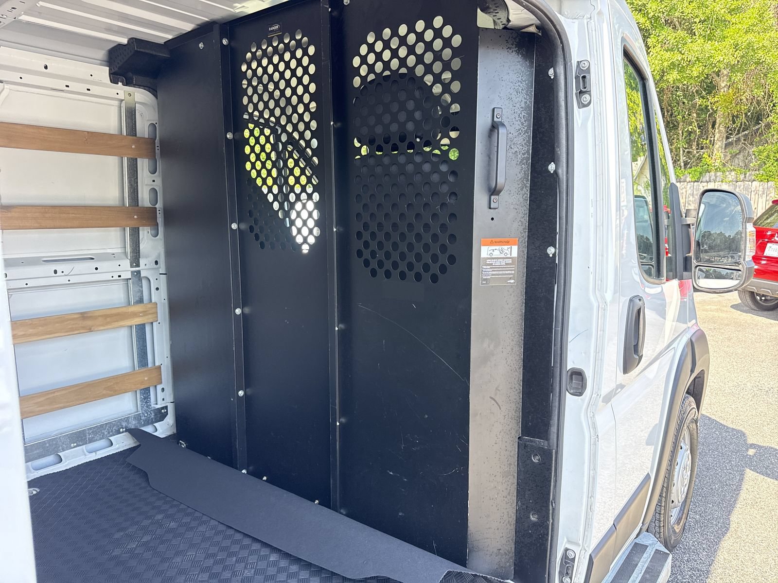Used 2025 RAM ProMaster 2500 w/ U-Haul Equipment Group FWD image 30
