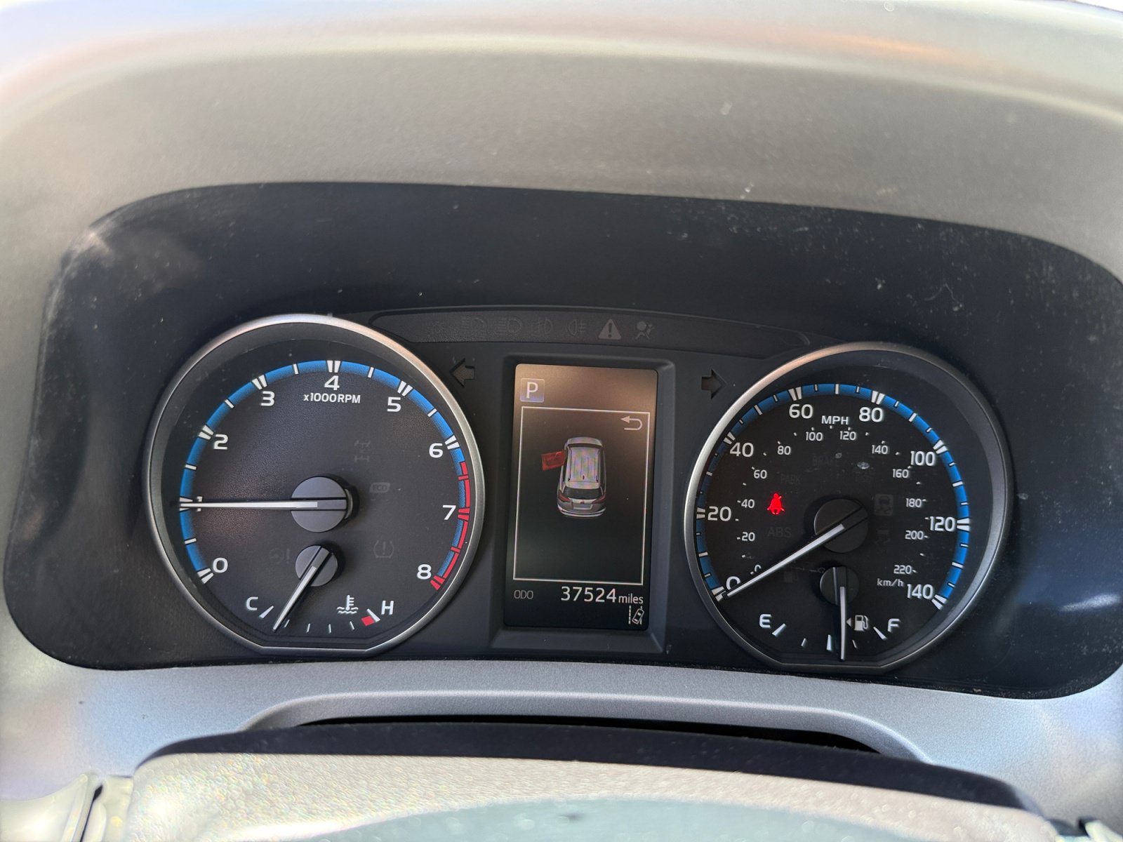 Used 2018 Toyota RAV4 LE w/ All Weather Liner Package FWD image 11