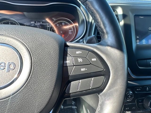 Used 2019 Jeep Cherokee Latitude Plus FWD image 21