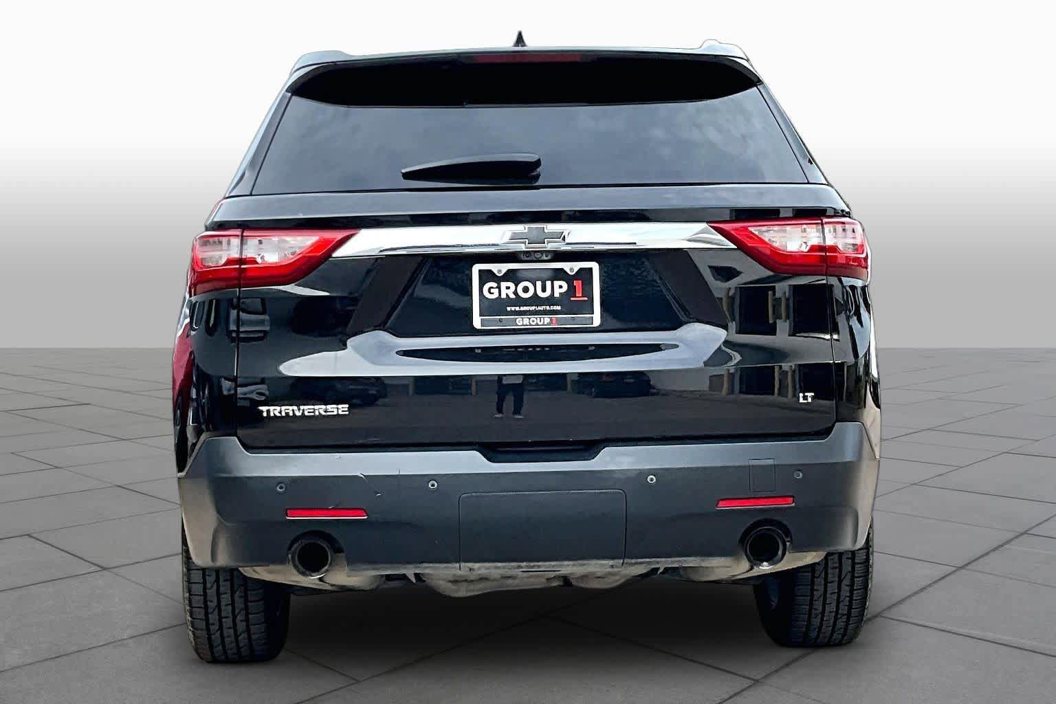 Used 2018 Chevrolet Traverse LT FWD image 5