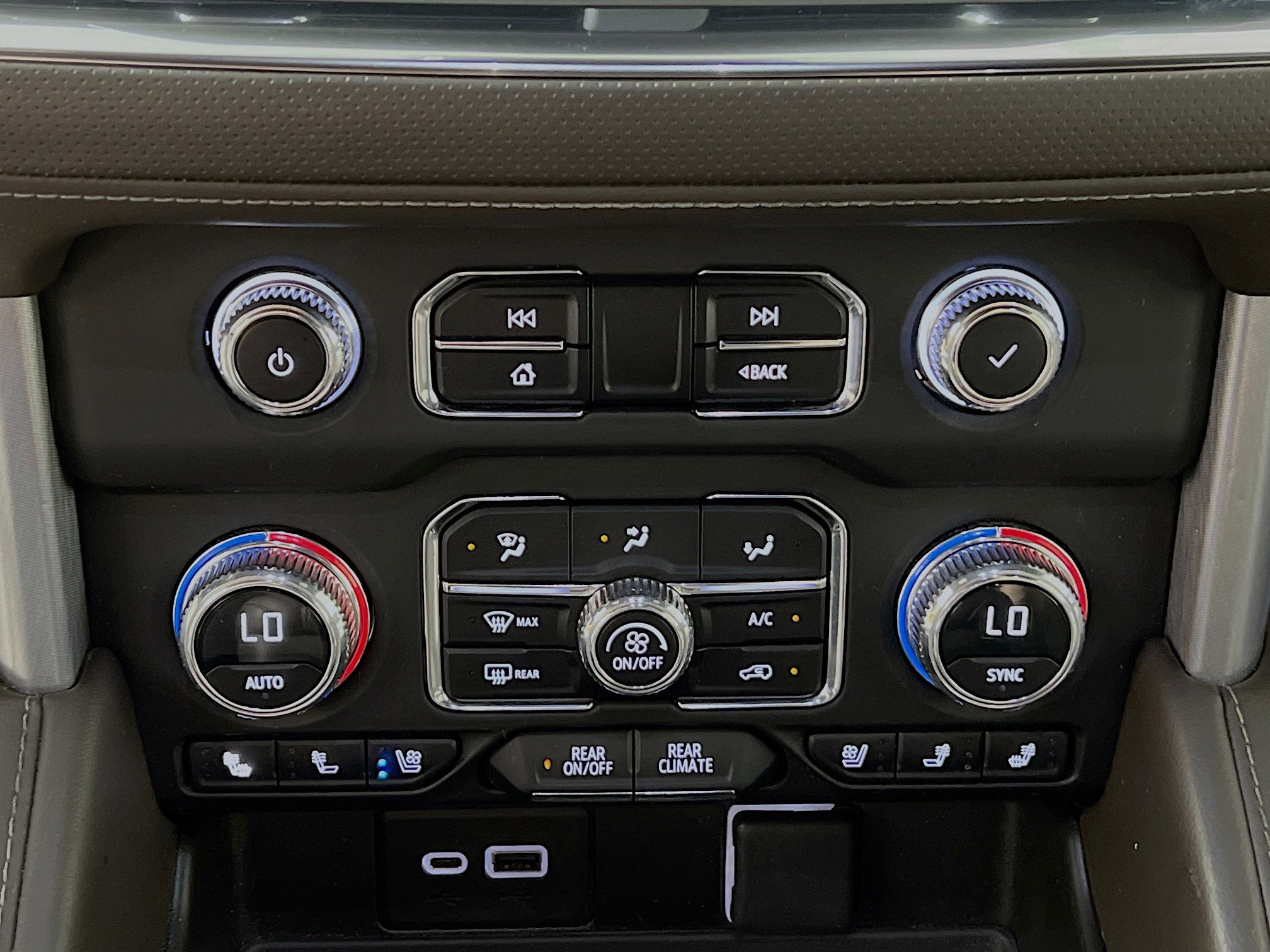 Used 2023 GMC Yukon SLT w/ Max Trailering Package image 26