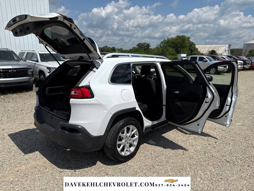Used 2014 Jeep Cherokee Latitude FWD image 35