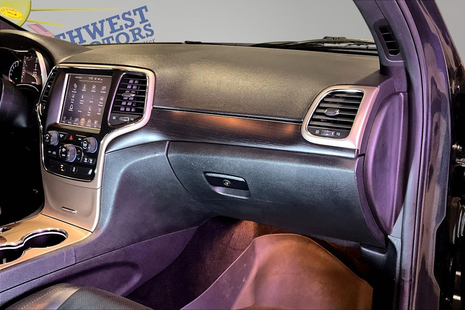 Used 2014 Jeep Grand Cherokee Altitude AWD/4WD image 24