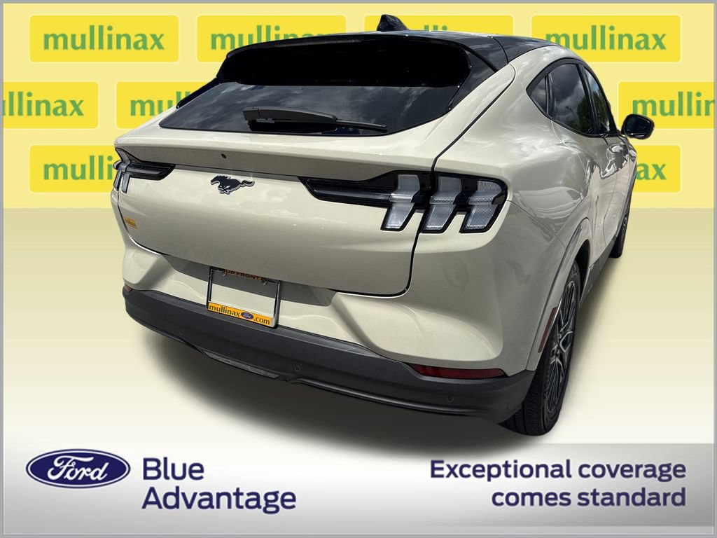 Used 2025 Ford Mustang Mach-E Premium RWD image 4