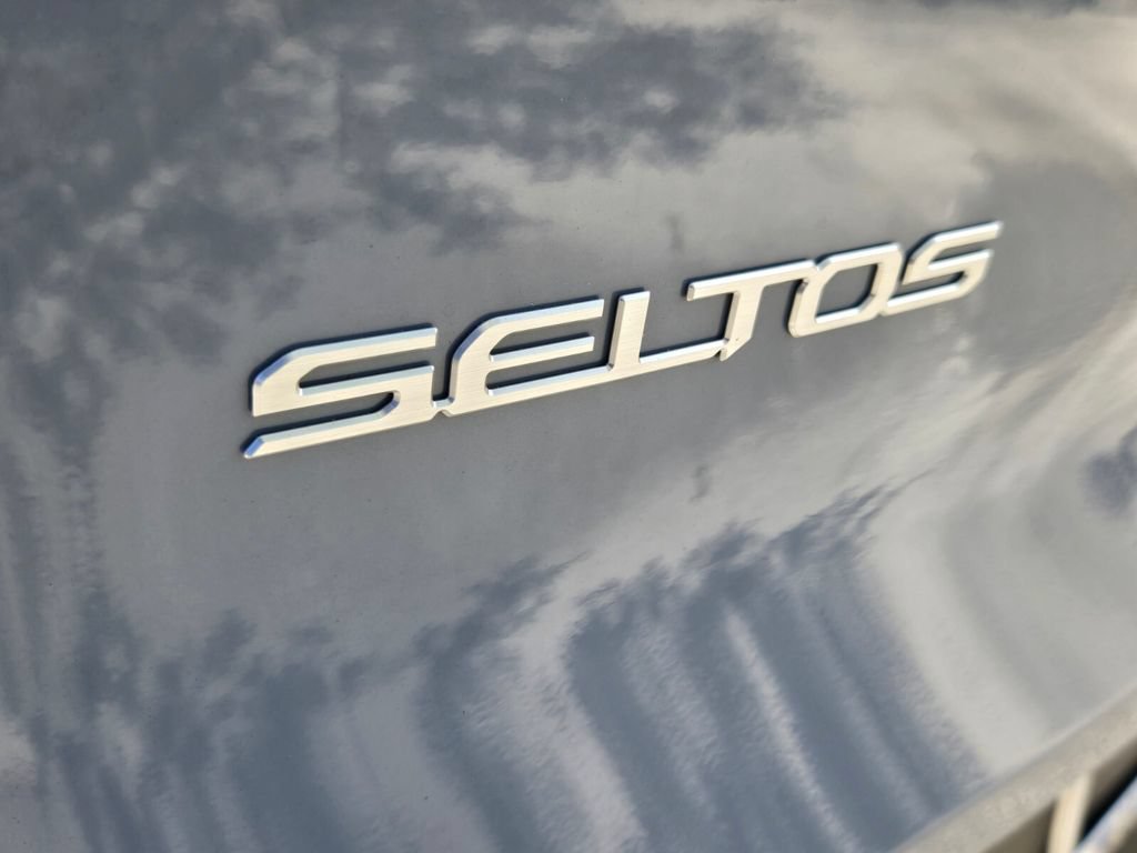 New 2027 Kia Seltos S FWD image 5