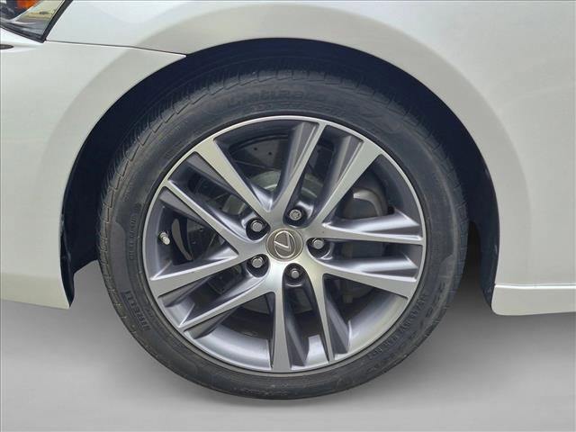 Used 2018 Lexus IS 300 w/ Accessory Package 2 image 13