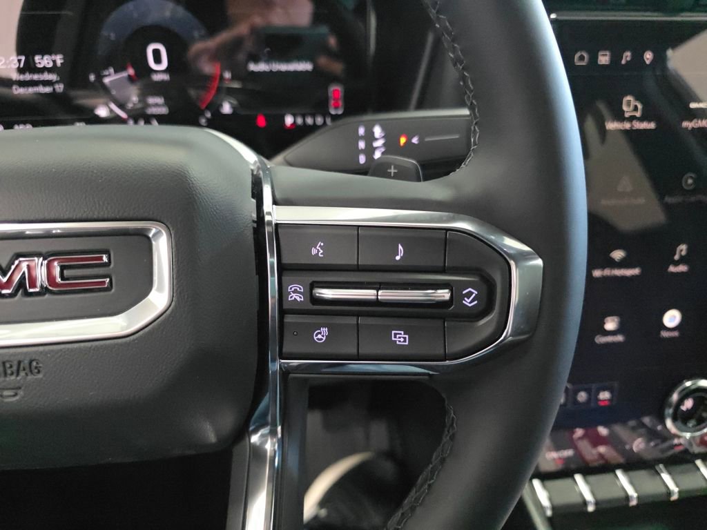 Used 2026 GMC Terrain Elevation w/ Black Edition image 18