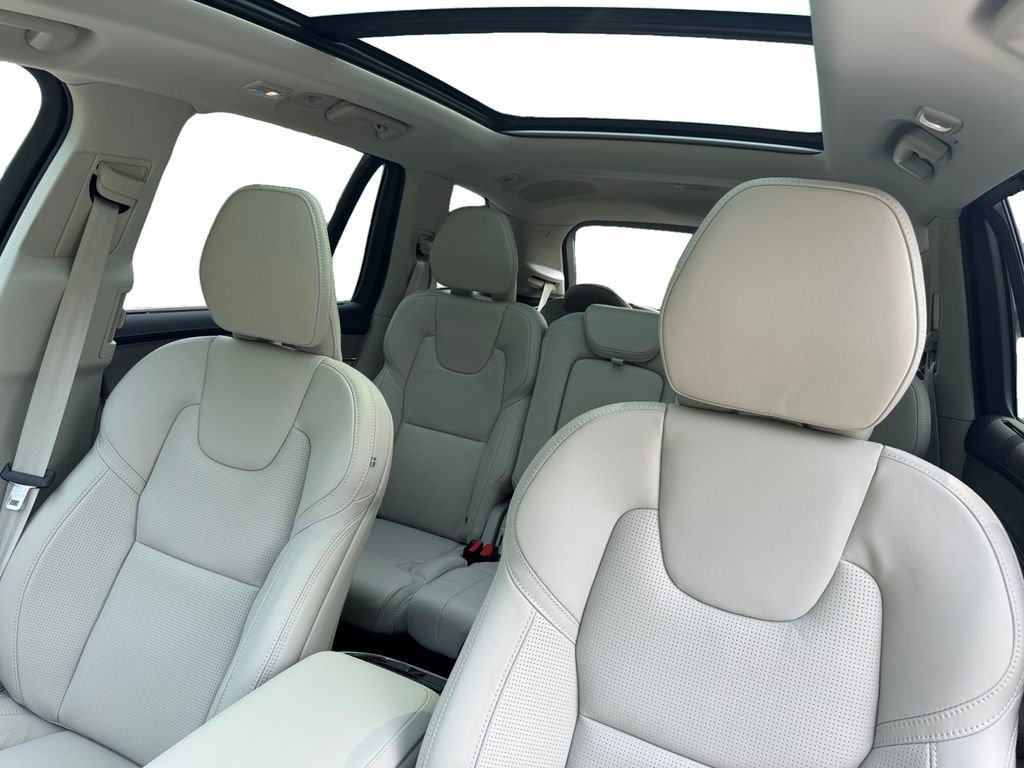 New 2026 Volvo XC90 T8 Ultra w/ Protection Package Premier image 22