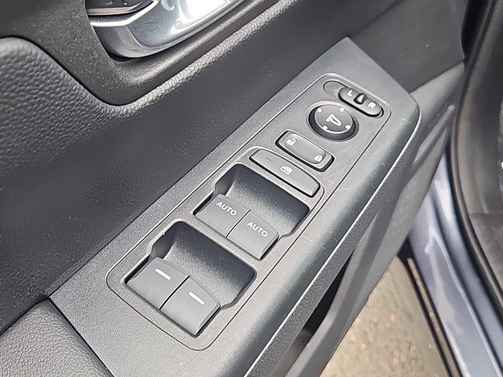 Certified 2024 Honda CR-V EX image 25