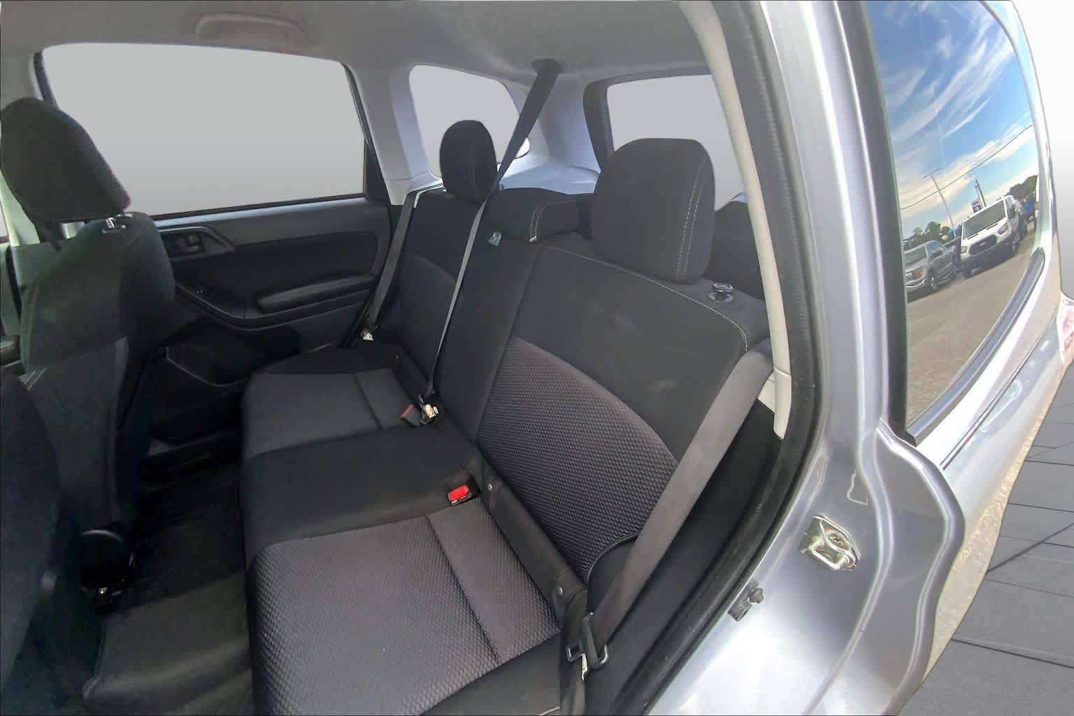 Used 2018 Subaru Forester 2.5i w/ Alloy Wheel Package AWD/4WD image 19