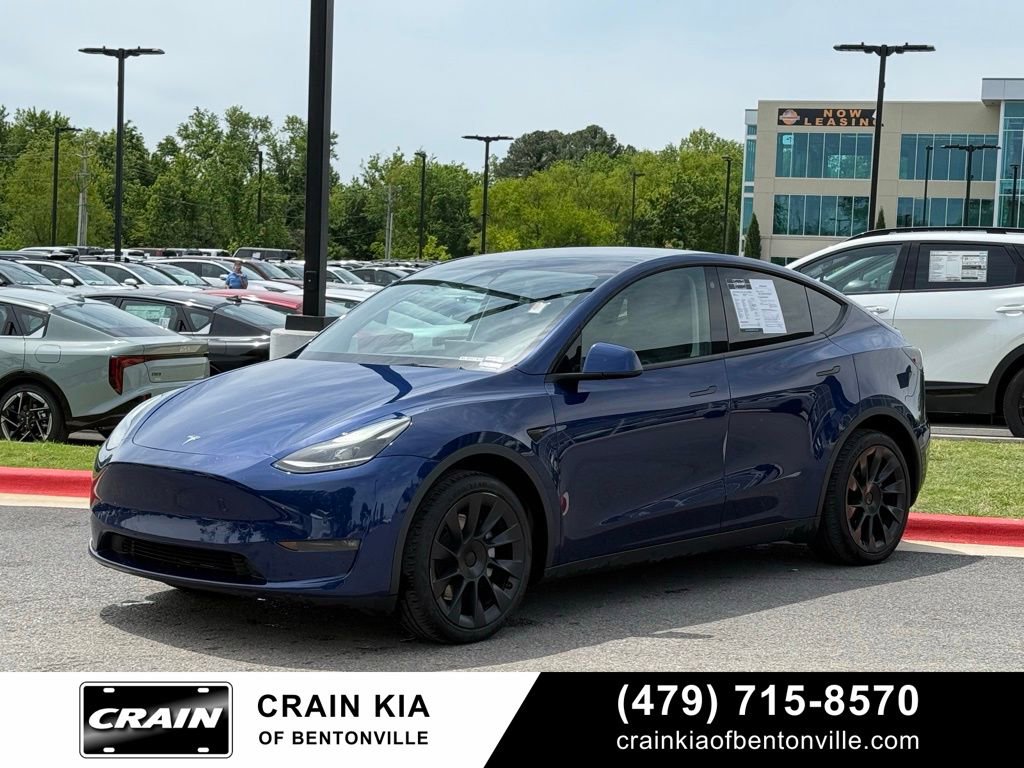 Used 2022 Tesla Model Y Long Range AWD/4WD image 3