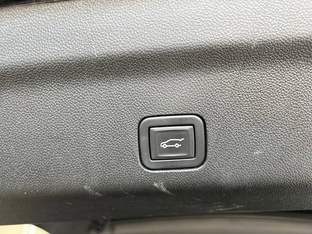 Used 2024 Chevrolet Suburban High Country w/ Premium Package AWD/4WD image 15