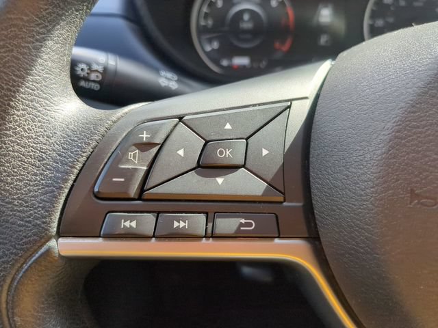 Used 2023 Nissan Versa SV FWD image 15